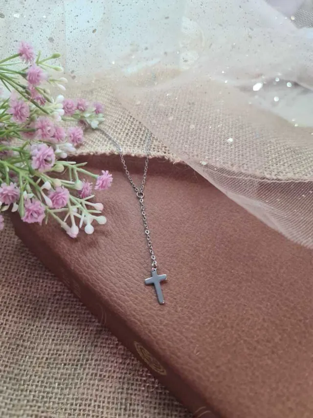 CROSS DROP NECKLACE