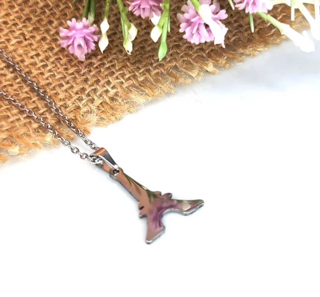 EIFFEL TOWER NECKLACE