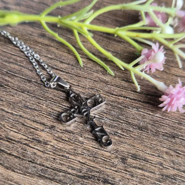 AMAZING GRACE CROSS NECKLACE
