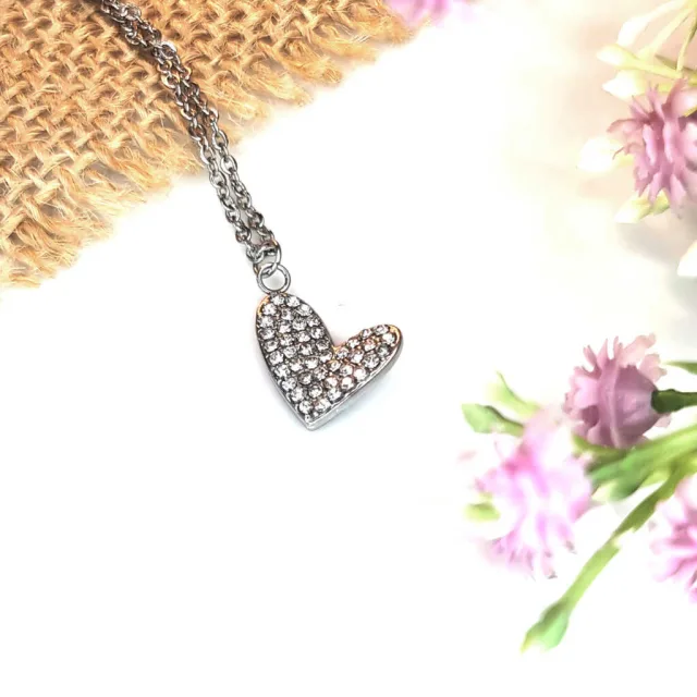 RHINESTONE HEART NECKLACE