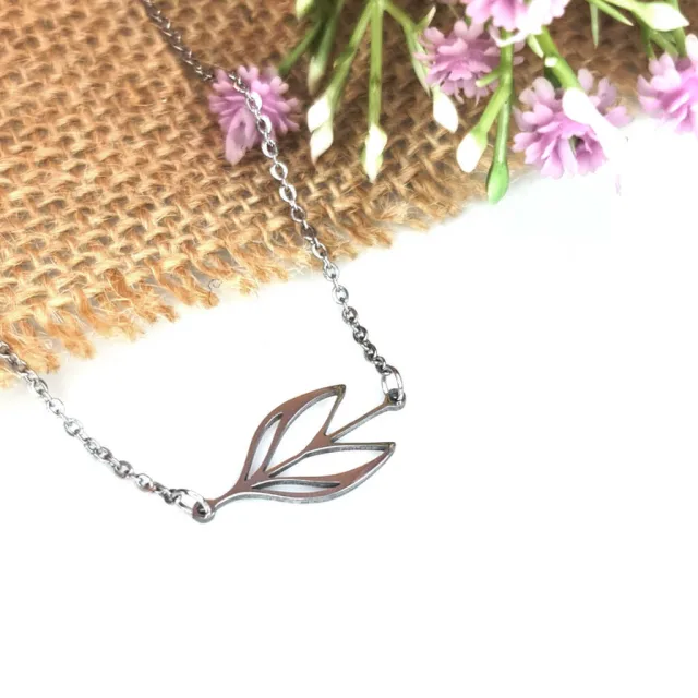 TULIP NECKLACE