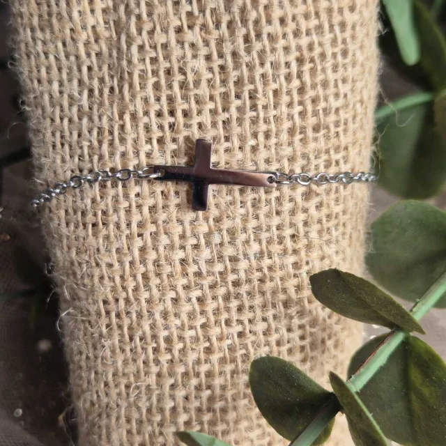 CROSS BRACELET