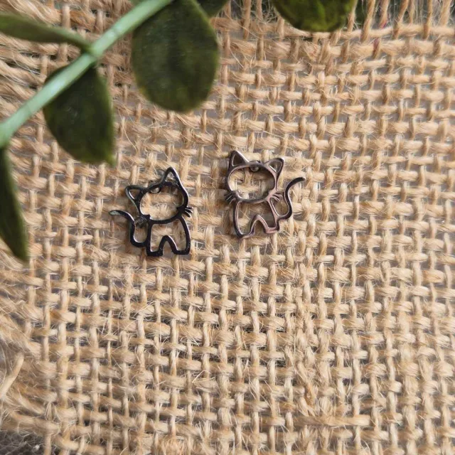 KITTEN STUD EARRINGS