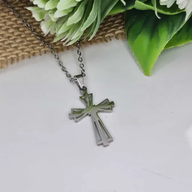 FANCY CROSS NECKLACE