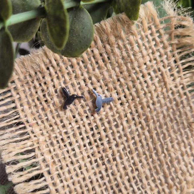 HUMMINGBIRD STUD EARRINGS