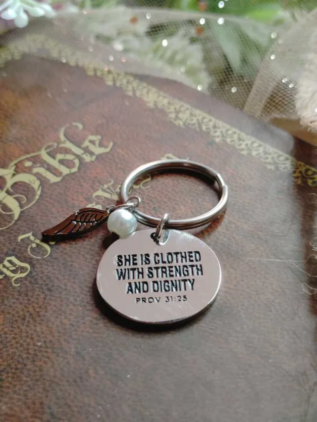 SCRIPTURE KEYRING, PROV 31:25