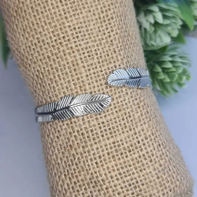 LEAVES BANGLE
