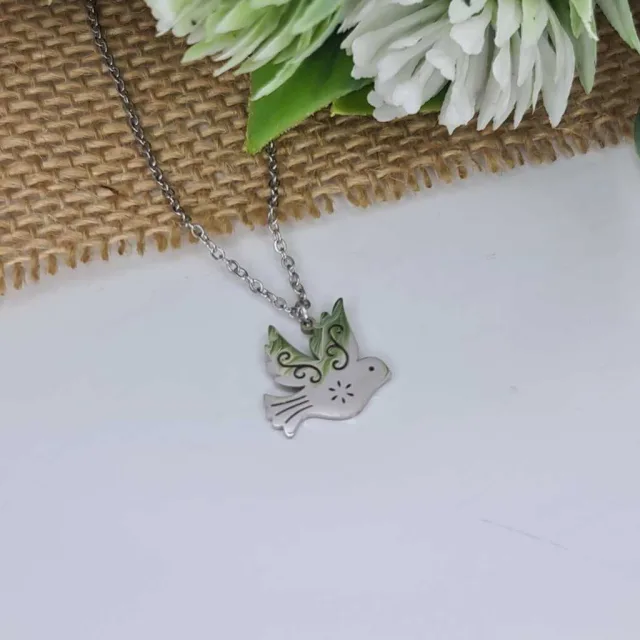 DOVE NECKLACE