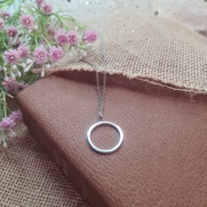 CIRCLE NECKLACE