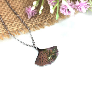 FAN LEAF NECKLACE