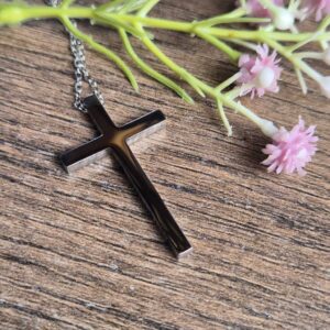 CROSS NECKLACE