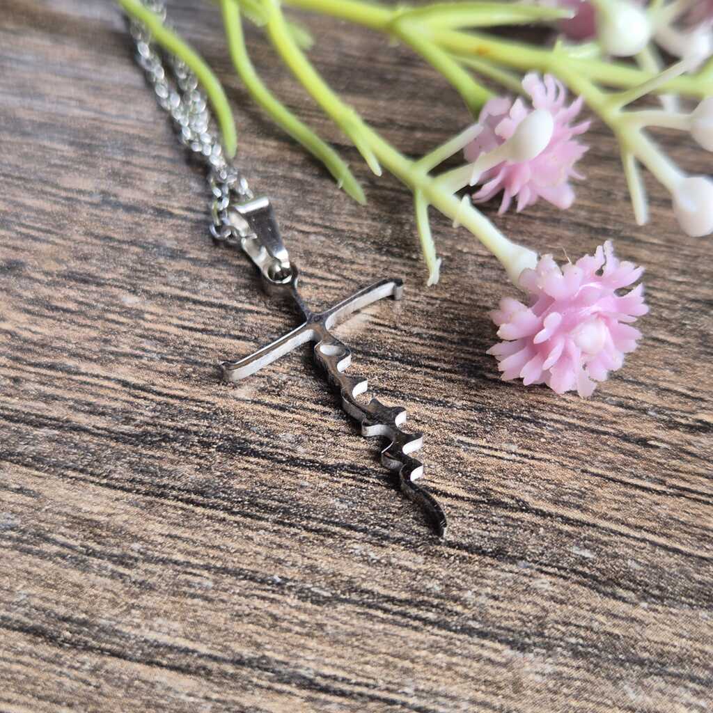 FAITH NECKLACE