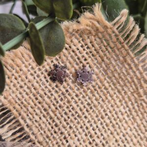 SNOWFLAKE STUD EARRINGS