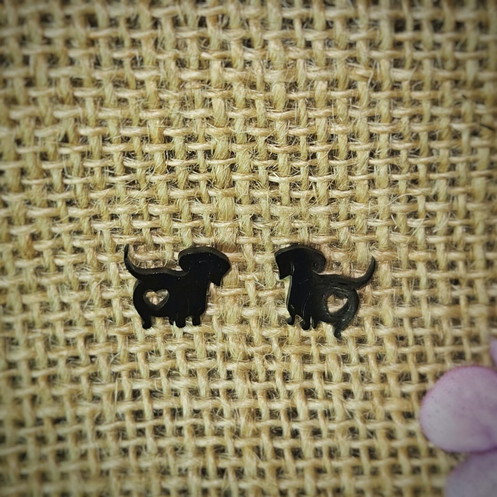 WIENER DOG STUD EARRINGS BLACK