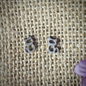 CUTE CAT STUD EARRINGS
