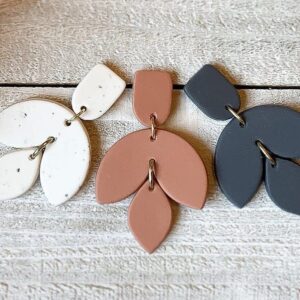 DROP EARRINGS, ASSORTED